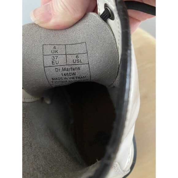 Dr Martens Boots Smooth White Patent Leather Pascal Womens 6 AirWair Docs 1460 - Picture 11 of 13